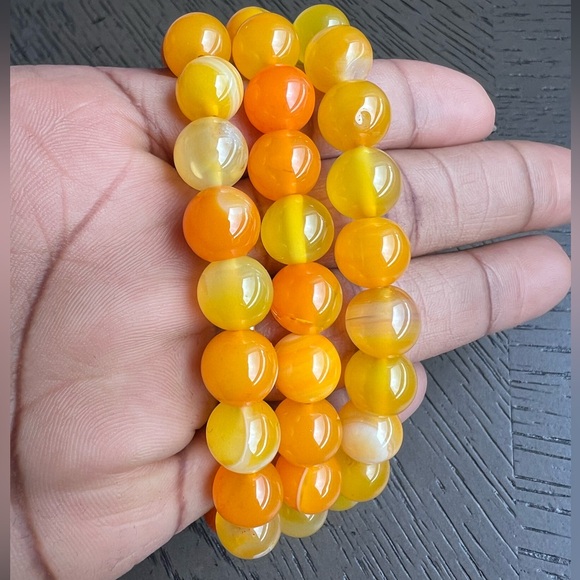 Jewelry - Yellow / Orange agate bracelet 10mm 6.5’ (one)